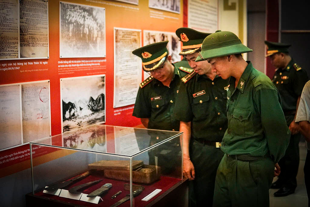 Admire the historic treasures of Vietnam’s iconic leader